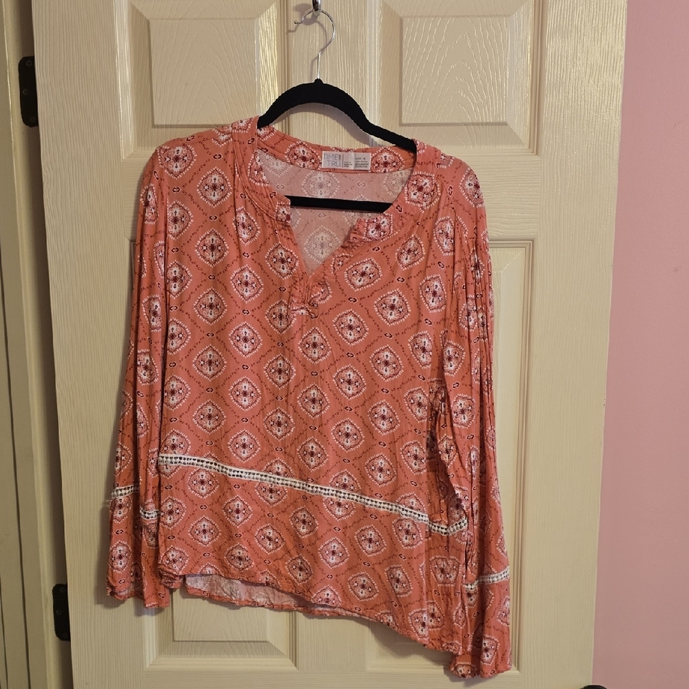Time and Tru Coral Geometric Blouse